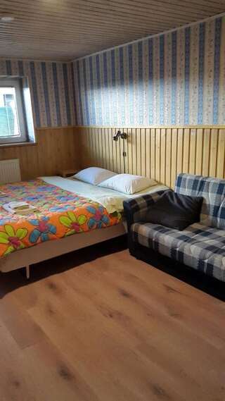 Отель Terve Hostel Пярну Двухместный номер с 1 кроватью или 2 отдельными кроватями-7