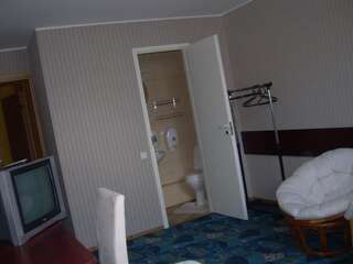 Отель Terve Hostel Пярну Двухместный номер с 1 кроватью или 2 отдельными кроватями-9