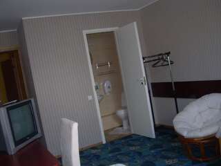 Отель Terve Hostel Пярну Двухместный номер с 1 кроватью или 2 отдельными кроватями-12